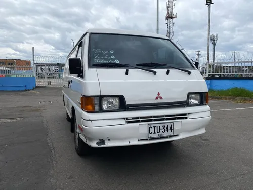 Mitsubishi L300 2.0 Panel