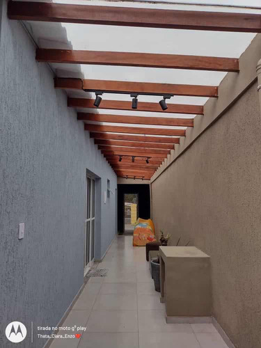 Casa Térrea Reformada Com Closet, Suite, Dois Dormitórios
