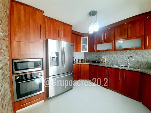 Imagen 7 de 17 de En Venta Maravilloso Townhouse Ubicado En Colinas De Carrizal, Of