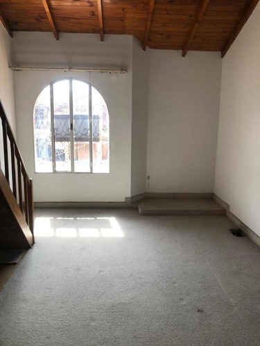 Treplex Venta 3 Dormitorios 12 Baños, Cochera, Patio, Terraza 137 Mts 2 - La Plata
