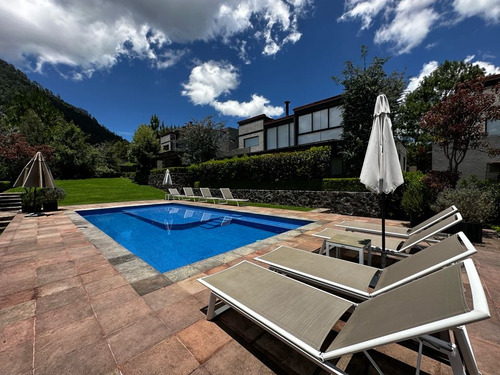 Casa Moderna En Condominio, Cerro Gordo, Valle De Bravo.