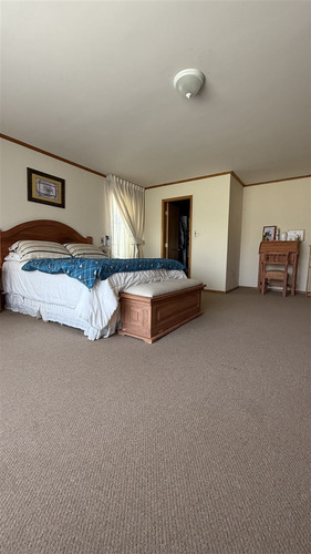 Casa En Venta De 4 Dorm. En Paine