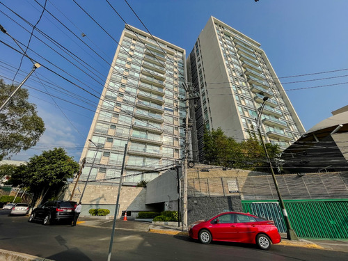 130 M. 2 A 3 Recamaras, Balcón Con Vista Increíble, 3 Baños, 2 Cajones De Estacionamiento, Gimnasio Y Alberca