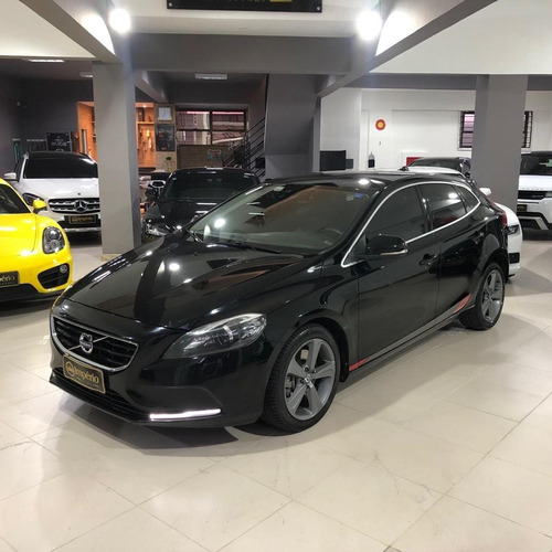 Volvo V40 2.0 T4 Momentum Gasolina 4p Automático