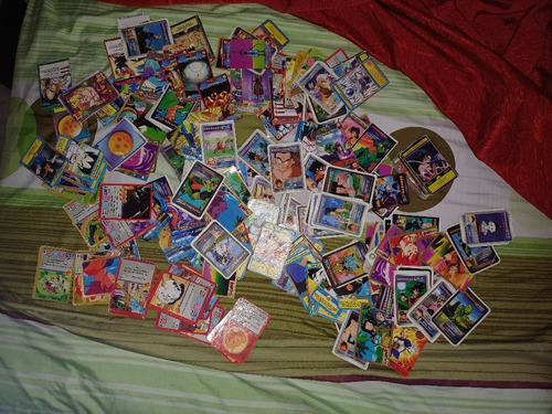 Más De 100 Cartas De Dragon Ball Z Y De Regalo 2 Muñecos