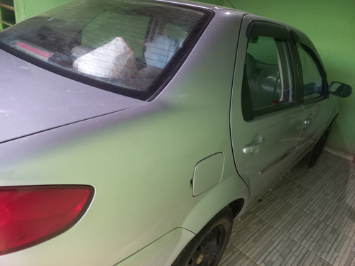 Fiat Siena 1.0 Elx Flex 4p