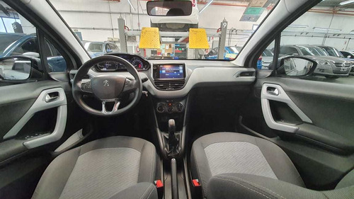 Peugeot 208 1.5 Allure 2015
