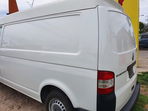 Imagen 14 de 15 de Volkswagen Transporter 2015 2.0 Cargo Mt
