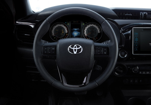 Toyota Hilux 2.8 Cd Srv 177cv 4x4