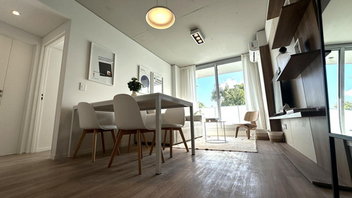 Departamento En Venta En San Telmo Con Balcon.