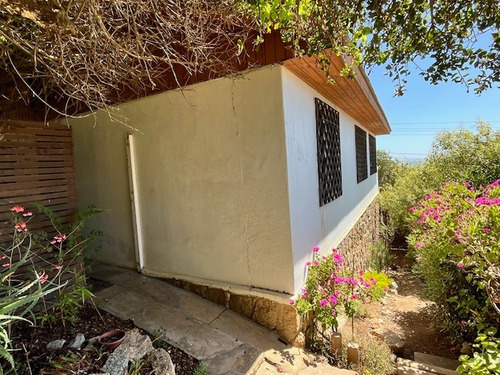 Acogedora Casa Con Vista Al Mar El Quisco