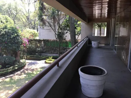 Renta Casa Con Alberca En Paseo De Las Palmas Lomas De Chapultepec