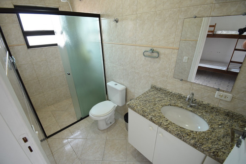 Imagem 19 de 29 de Casa Com Piscina Próximo A Praia À Venda Em Peruíbe.