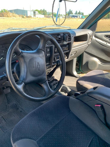 Imagen 3 de 16 de Chevrolet Blazer 2004 2.8 Dlx Tdi 4x2