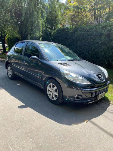 Peugeot 207 2013 1.4 Sedan Allure 75cv