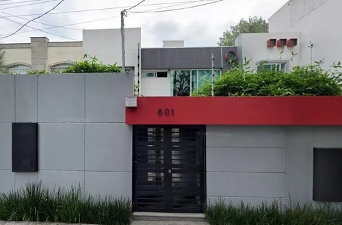 Excelente Oportunidad En Remate Bancario, Amplia Casa A La Venta En La Inmejorable Zona De Lindavista. No Creditos