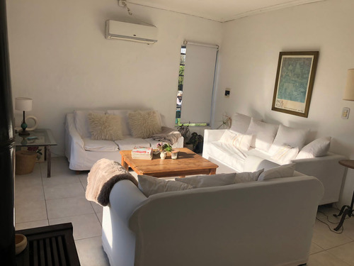 Venta Casa Quinta 2 Dormitorios Mercedes + Casa Para Huéspedes