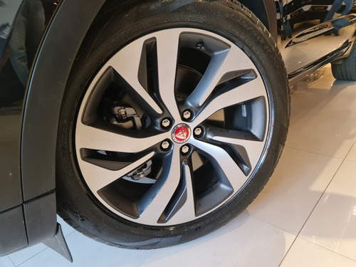 Jaguar E-Pace 2.0 16V P250 FLEX R-DYNAMIC SE AWD AUTOMÁTICO