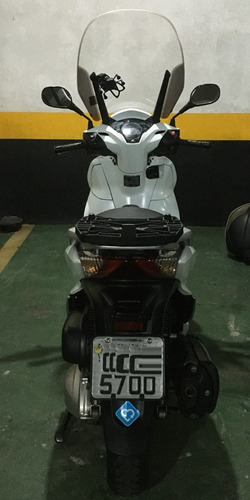 Imagem 9 de 25 de Honda Sh300i 2016 Branco Perolado Em Excelente Estado