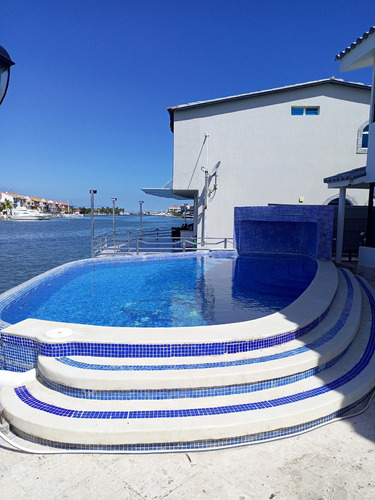 En Venta Doble Parcela Casas Bote A -doris Rodriguez