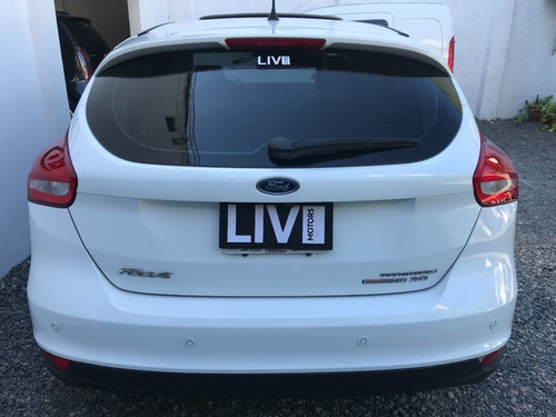 Ford Focus Titanium 2.0l At Año 2016 - Liv Motors