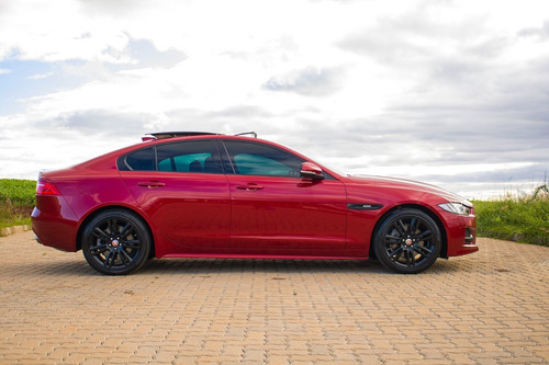 Imagem 4 de 15 de Jaguar Xe R-sport P250 2.0 Turbo 2018