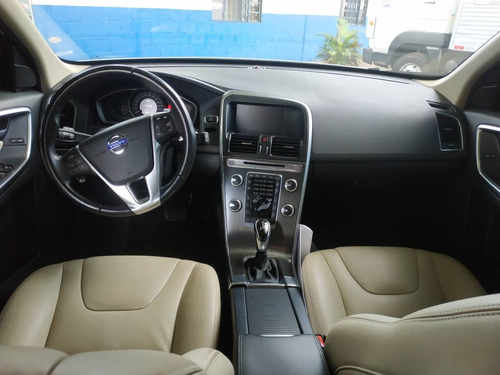 Volvo Xc60 2015/2015 Impecável E Com 4 Pneus Novos