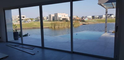 Imagen 4 de 30 de La Mejor Calidad De Construccion - Al Lago