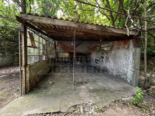 Casa 3 Dorm. Amueblada. Con Amplio Patio. En Venta - Calle 121 E/ 60 Y 62 - General Belgrano. Acepta Permuta Por Propiedad En Banfield, Lanus O Lomas De Zamora.