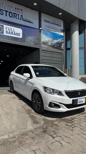 Peugeot 301 1.6 Allure