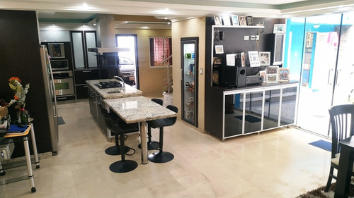 Moderno Tonw House Y Comodo En Zona Norte Sector Mañongo Focus Vende Cr