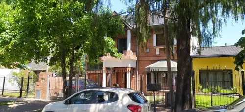 Casa En Venta En Castelar