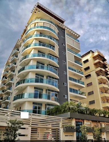 Apartamento En Bella Vista De 3 Habitaciones 8vo Piso Torre Con Piscina, Terraza Y Gym 