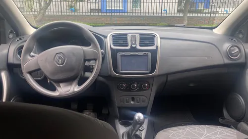 Renault Logan 1.6 Expression / Life +