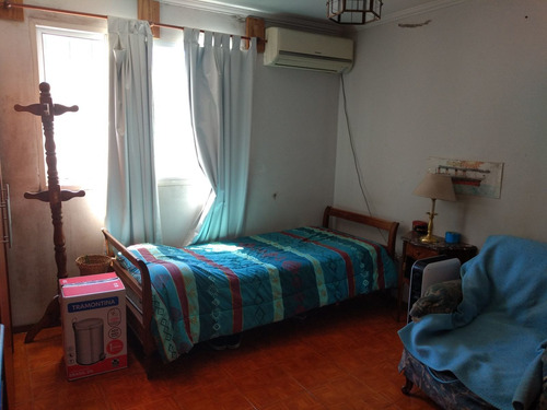 Imagen 9 de 12 de Casa Pasillo Abasto 1 Dormitorio En Venta
