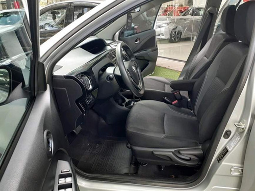 Imagem 9 de 12 de Etios 1.5 X Plus Sedan 16v Flex 4p Automático