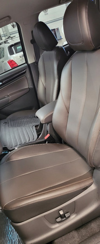 Imagen 13 de 25 de Chevrolet S10 2022 2.8 High Country Cd Tdci 200cv Automática