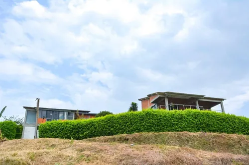 Casa Campestre En Arriendo Via Chinchina (279059917).