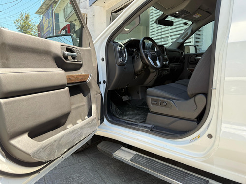 GMC Sierra 5.4 Cabina Regular Sle 4x4 At