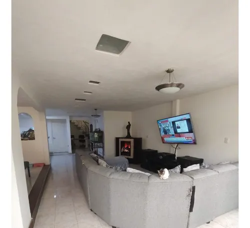Casa En Venta De 4 Recámaras En Tulpetlac Ecatepec De Morelos