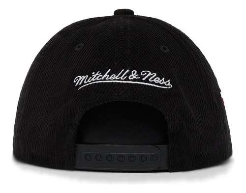Gorra Mitchell & Ness Chicago Bulls Cord Script Basquetbol N
