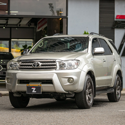 Toyota Fortuner Sr5 2.7