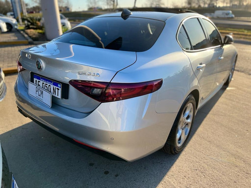 Imagen 11 de 21 de Alfa Romeo Giulia 2021 2.0 200cv 200 Distinctive