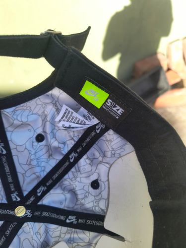 Gorra Nike Sb X Medicom Toys Original Negro Lisa Universal (Usado)