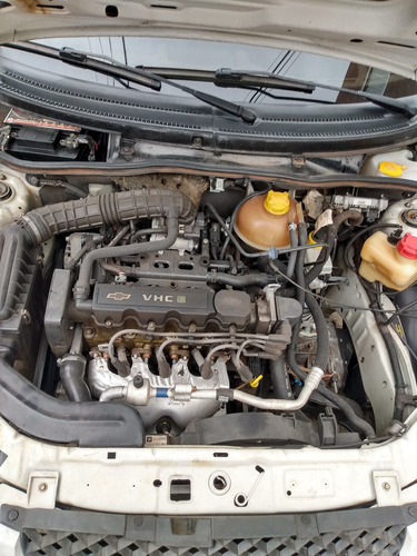 Vende-se Chevrolet/classic Ls 1.0 Flex 2011/2012 Cor Branca