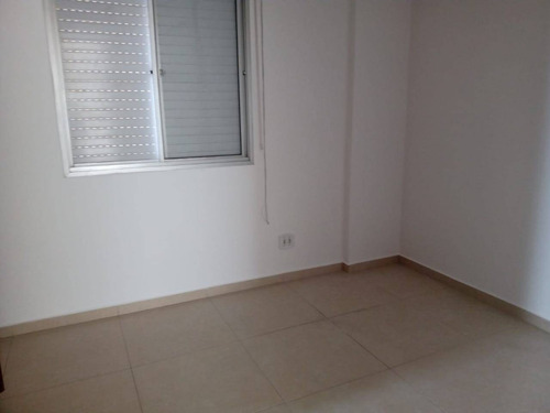 Imagem 9 de 15 de Apartamento Oportunidade Com Suíte E Vaga De Garagem Coberta !!! - 214