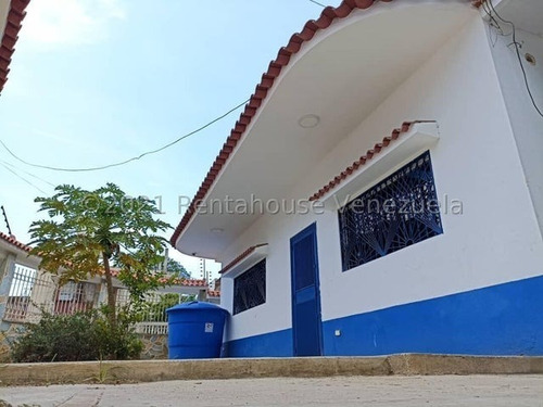 Imagen 5 de 27 de Casa Comercial Y Residencial En Catia La Mar A Pie De Calle Con Local Comercial 22-8083