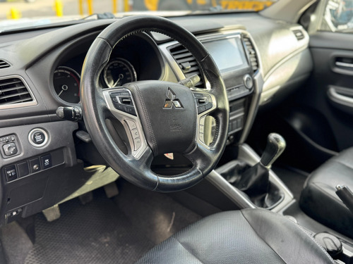 Mitsubishi L200 DAKAR HP 4X4 2.4 DAKAR HP