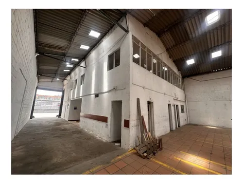 Bodega En Arriendo, Puente Aranda, Via Principal