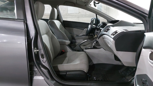 Honda Civic 1.8 LX AT 4DRS